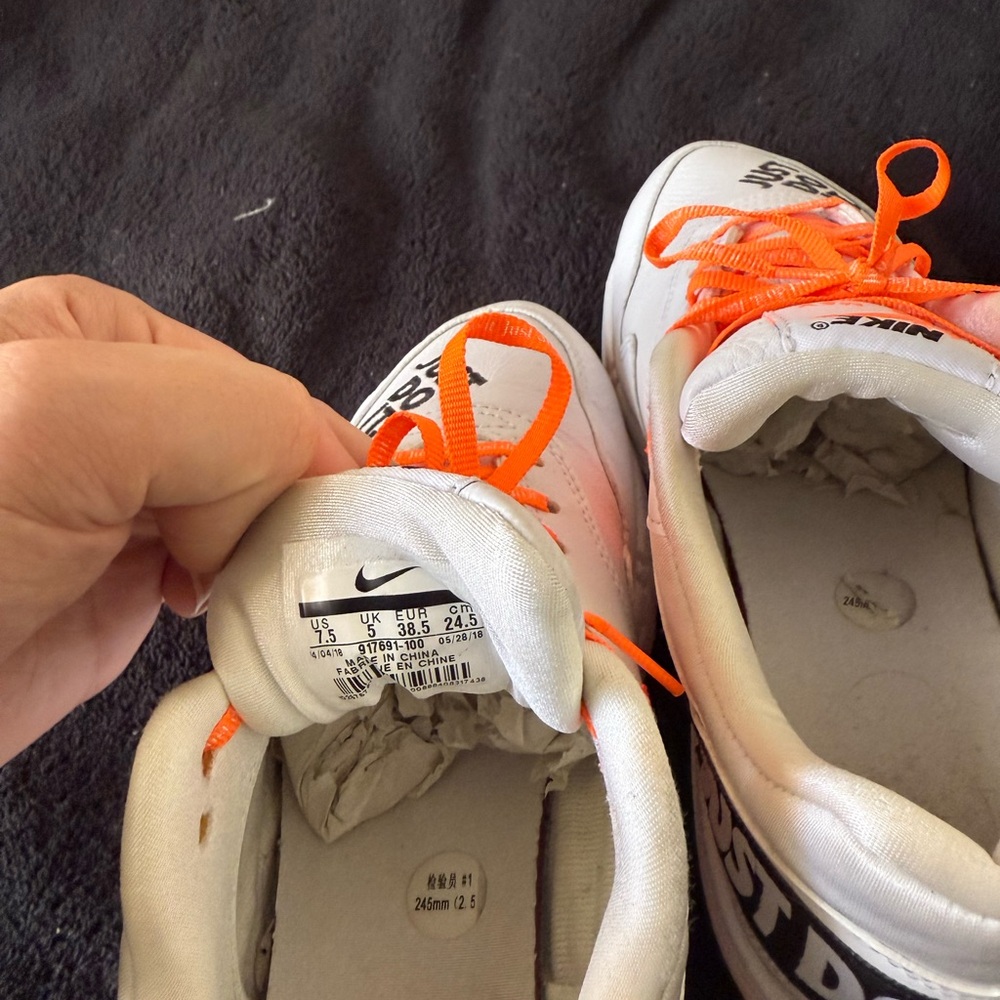 Nike Air Max White and Orange Shoes - Picture 7 of 7